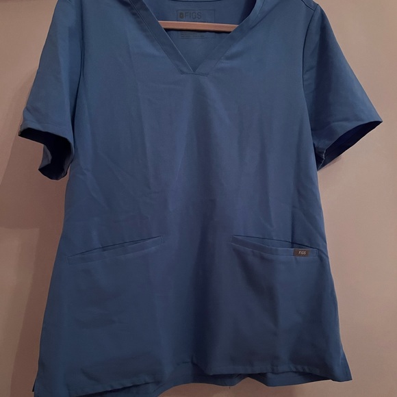 Figs Tops - Figs Casma Three-Pocket Scrub Top